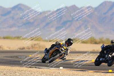 media/Dec-09-2023-SoCal Trackdays (Sat) [[76a8ac2686]]/Turn 15 Set 2 (245pm)/